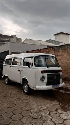 VOLKSWAGEN KOMBI 1.4 MI STD LOTAÇÃO 8V FLEX 3P MANUAL VOLKSWAGEN KOMBI 1.4 MI STD LOTAÇÃO 8V FLEX 3P MANUAL
